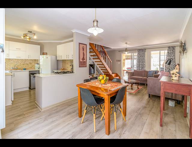 3 BEDROOM TOWNHOUSE FOR SALE IN SONNEGLANS